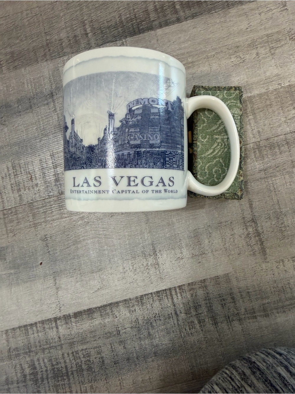 Starbucks Las Vegas Collector Series Mug 2006 18 oz Blue City Skyline Coffee Cup